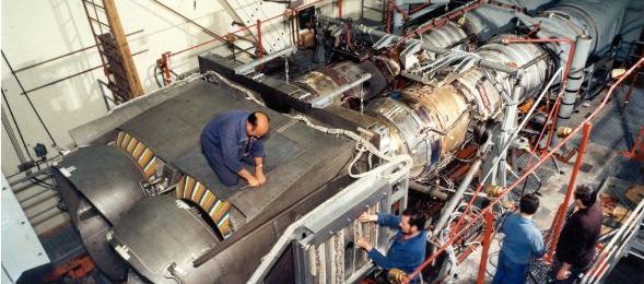 Snecma / Bristol奥林巴斯593发动机在喷嘴28试验台上的T1试验台在萨克雷中心